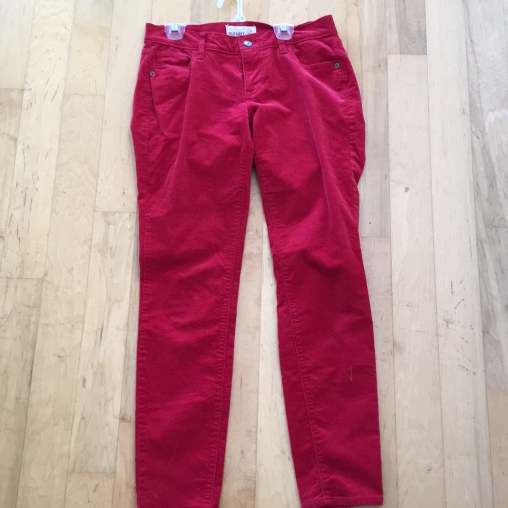 Red corduroy pants!!